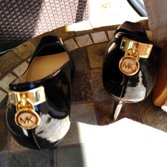 **SOLD**GORGEOUS MK OPEN TOE PATENT LEATHER HIDDEN PLATFORM HEELS SHOES SIZE 11 - Picture 5 of 16